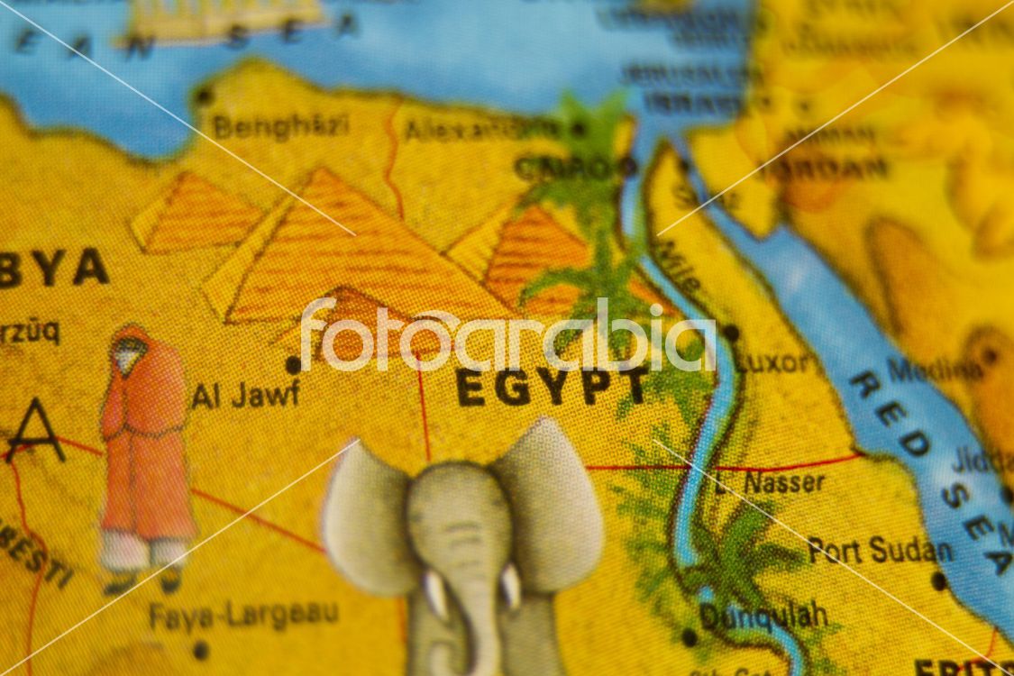 Middle East map focus on Egypt Pyramids