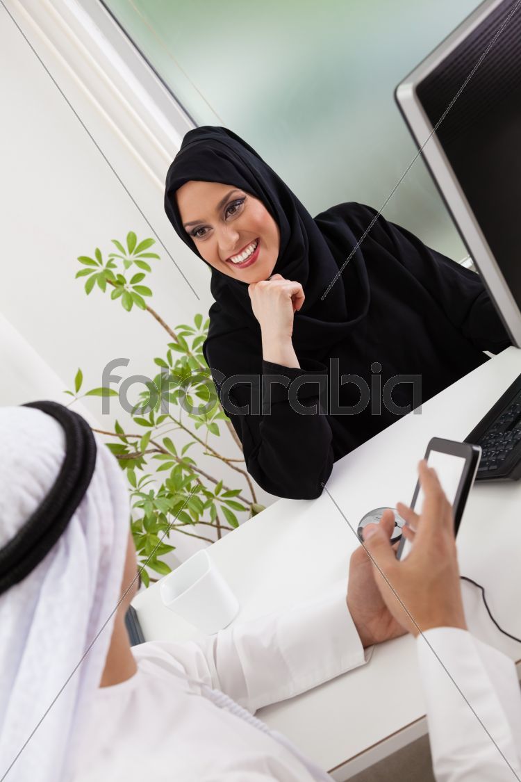 Arabic business couple
