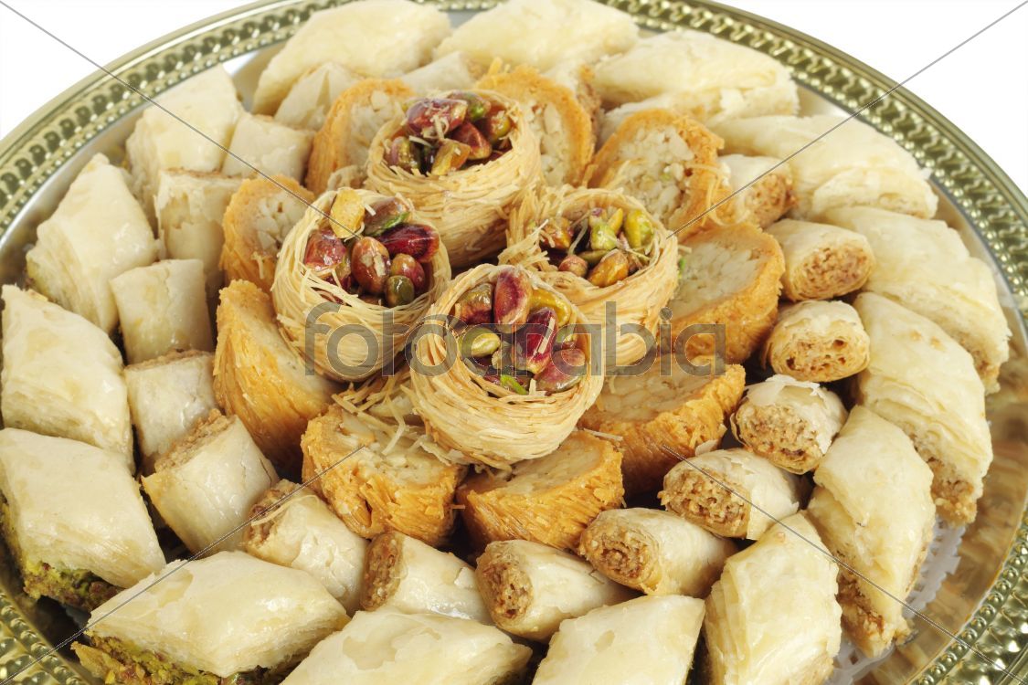 Bird nest, burma and finger cashew baklava