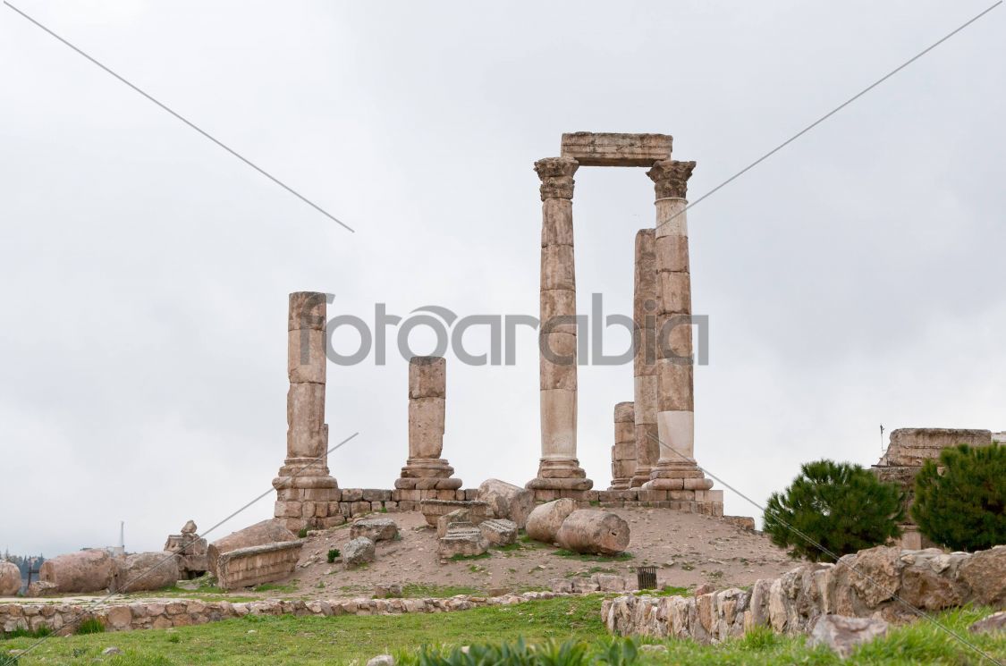 Temple of Hercules in antique citadel in Amman