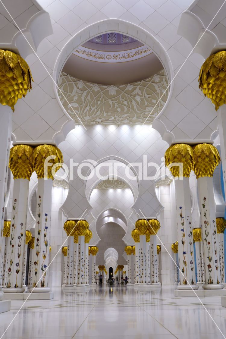 Sheikh Zayed mosque in Abu Dhabi, United Arab Emirates, Middle East